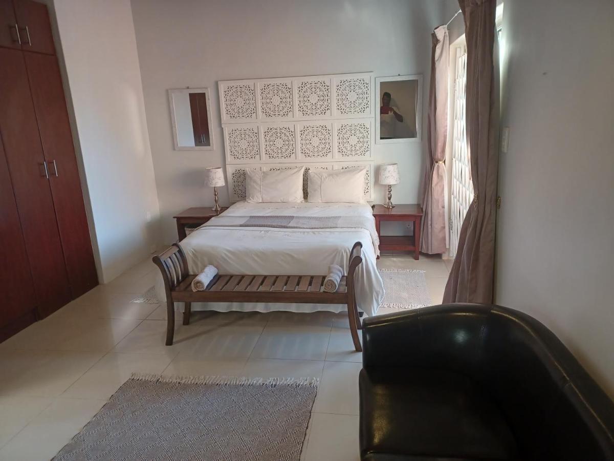 Summerstrand Self Catering For Two Порт-Елізабет Екстер'єр фото